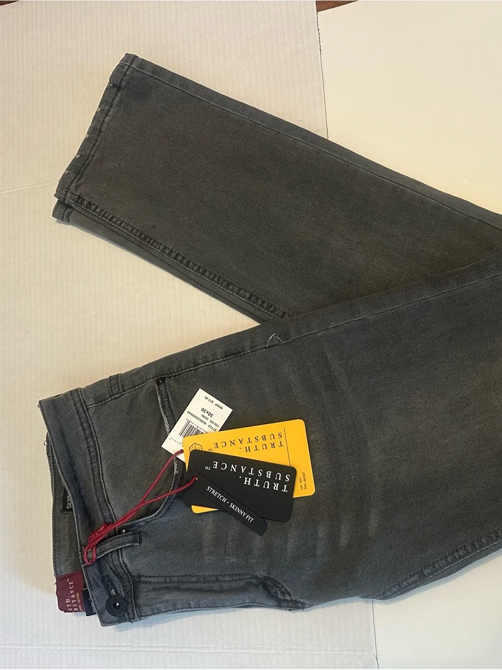 Truth Substance Men’s Gray Distressed Skinny Jeans 30x30 NWT Stretch